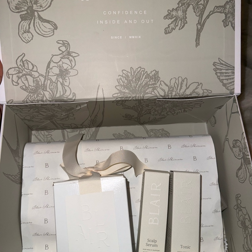 Blair Hair Care Set in Elegant Cream